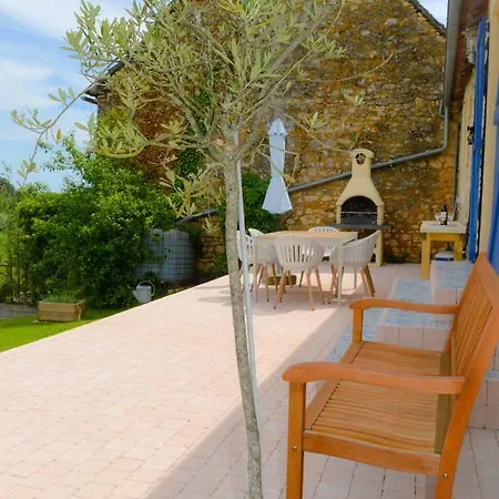 Aux Volets Bleus Chez Mark & Sylvie Rouffignac Saint-Cernin Exterior photo